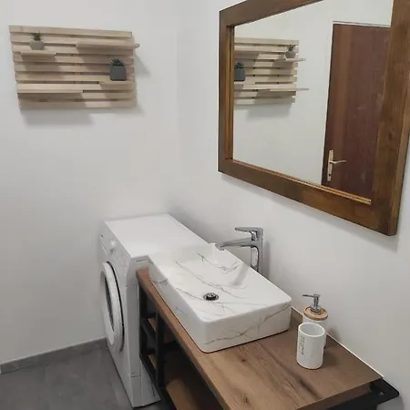 Ivano Apartment *